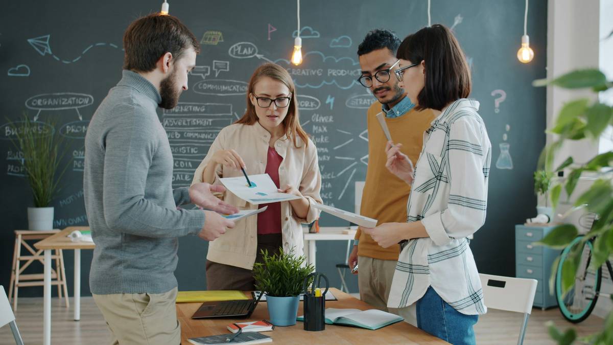 Interactive workshop showing benefits of cultural competence training in global remote team
